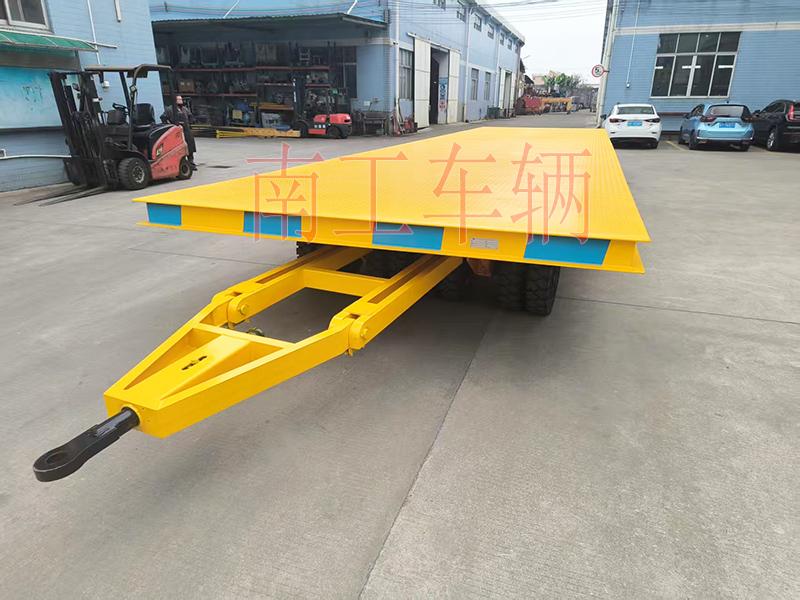 30吨重型12米牵引天博网页版_天博（中国） 全挂车橙色