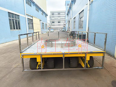 1748851105123756.jpg 25吨重型天博网页版_天博(中国)带圆型不锈钢上装工具拖车7I.jpg