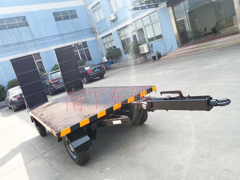 3吨带爬梯工业牵引天博网页版_天博（中国）