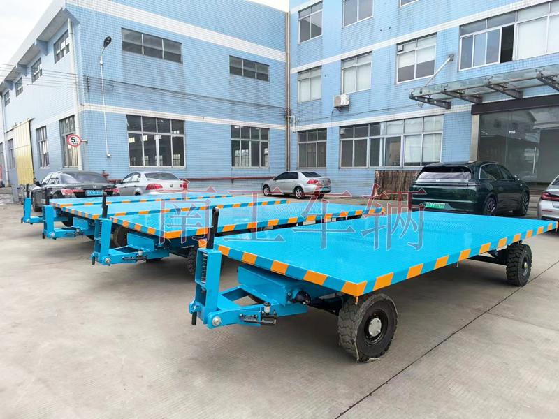 6吨天博网页版_天博（中国）蓝色 带减震带刹车工具拖车