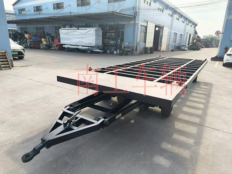 12吨骨架式天博网页版_天博（中国） 带角锁刹车全挂车