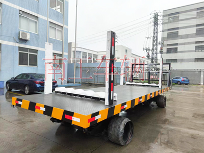 30T重型天博网页版_天博（中国） 带活动插装立柱工具拖车3I.jpg
