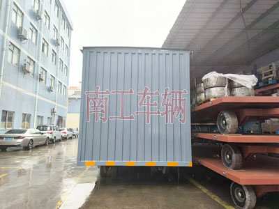 10吨箱式天博网页版_天博（中国）两侧带卷帘门4I.jpg