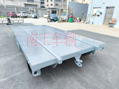 船体艏段运输天博网页版_天博（中国）3I.jpg