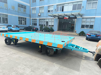 18吨重型天博网页版_天博（中国） 四个转盘工具拖车I.jpg